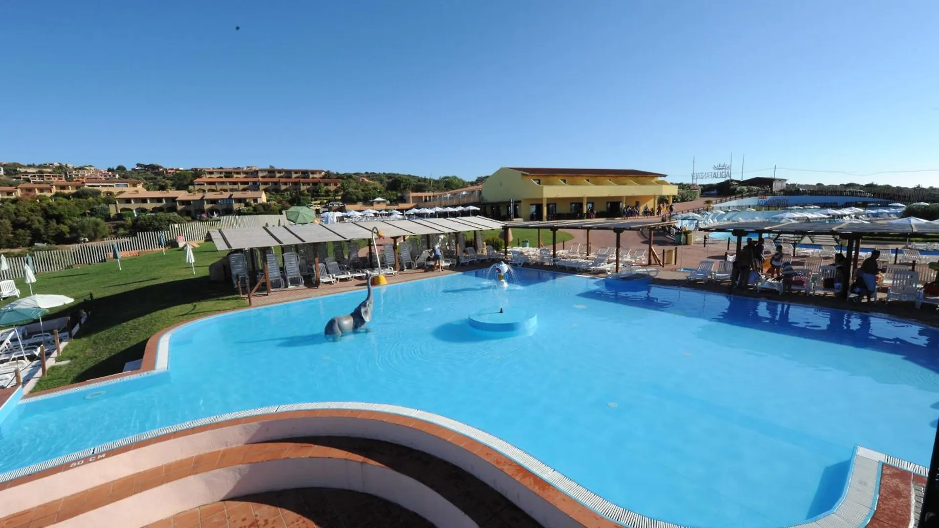 Apartamento Casa Vacanze Borgo Isola Rossa  Italia