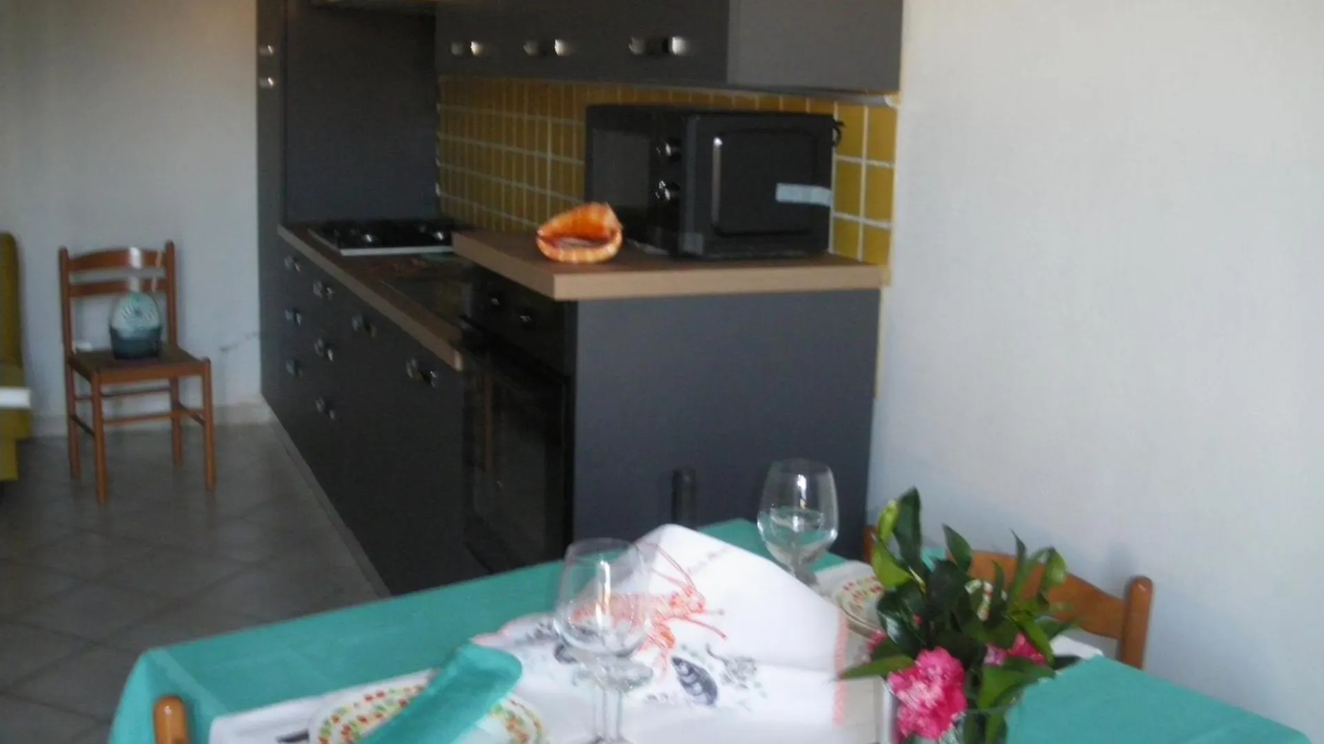 Apartamento Casa Vacanze Borgo Isola Rossa  Italia